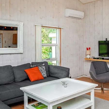10 Person In V Ggerl Se Holiday home *
