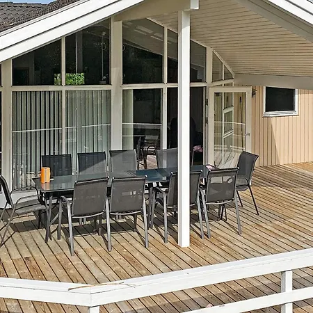 10 Person In Vaeggerlose-by Traum * Bøtø By